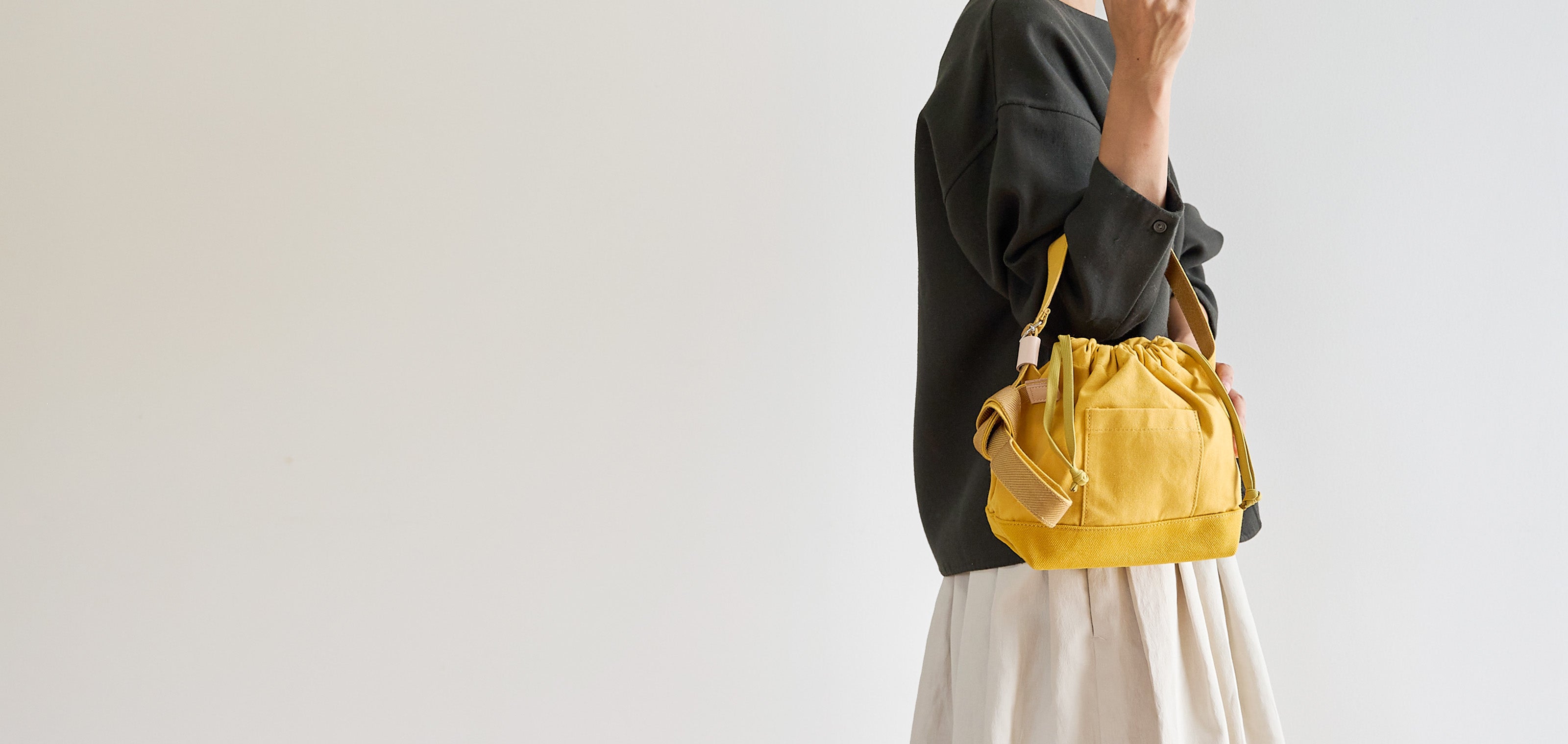 大型フリーサイズの桐箱 桐箱 B4判 たっぷりゆったり大容量タイプ 深型