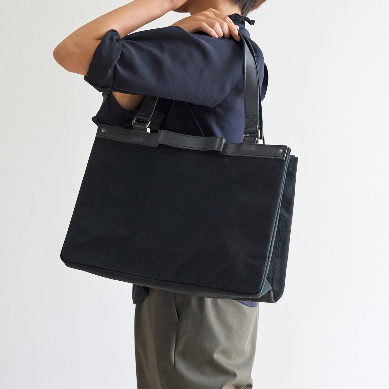 【限定】Earthマルチトート TA-ER005  ブラック