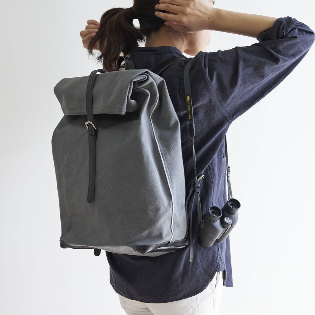 【新品】RAINS RUCKSACK ロールトップ PCリュック  ブラック